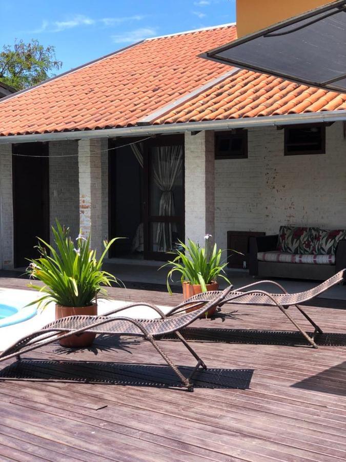 Linda Casa Com Piscina Em Bombinhas, Espaco Inteiro Esterno foto